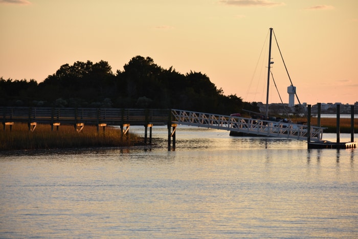 Retire In These 30 Beach Towns For Only $40,000 Per Year