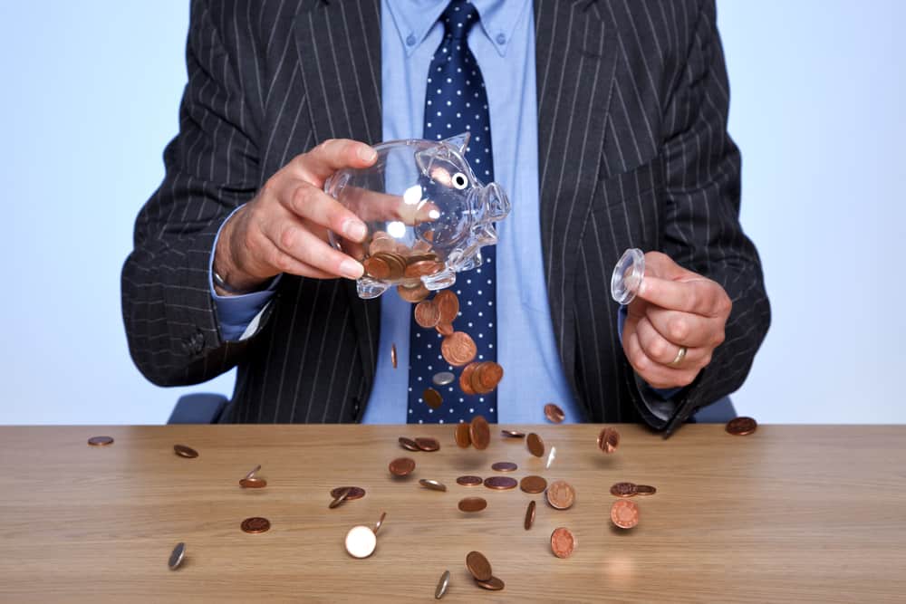 40 Signs That Reveal Someone Is Middle Class