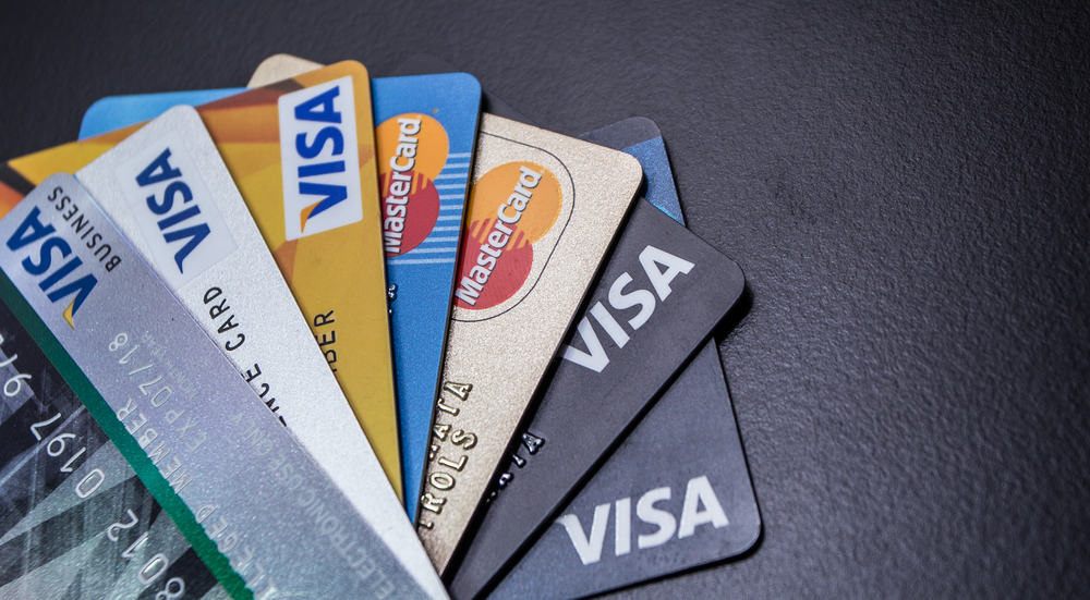 20 Things Poor People Foolishly Waste Money On