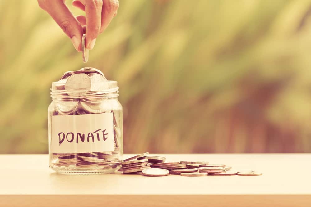 20 Things Poor People Foolishly Waste Money On