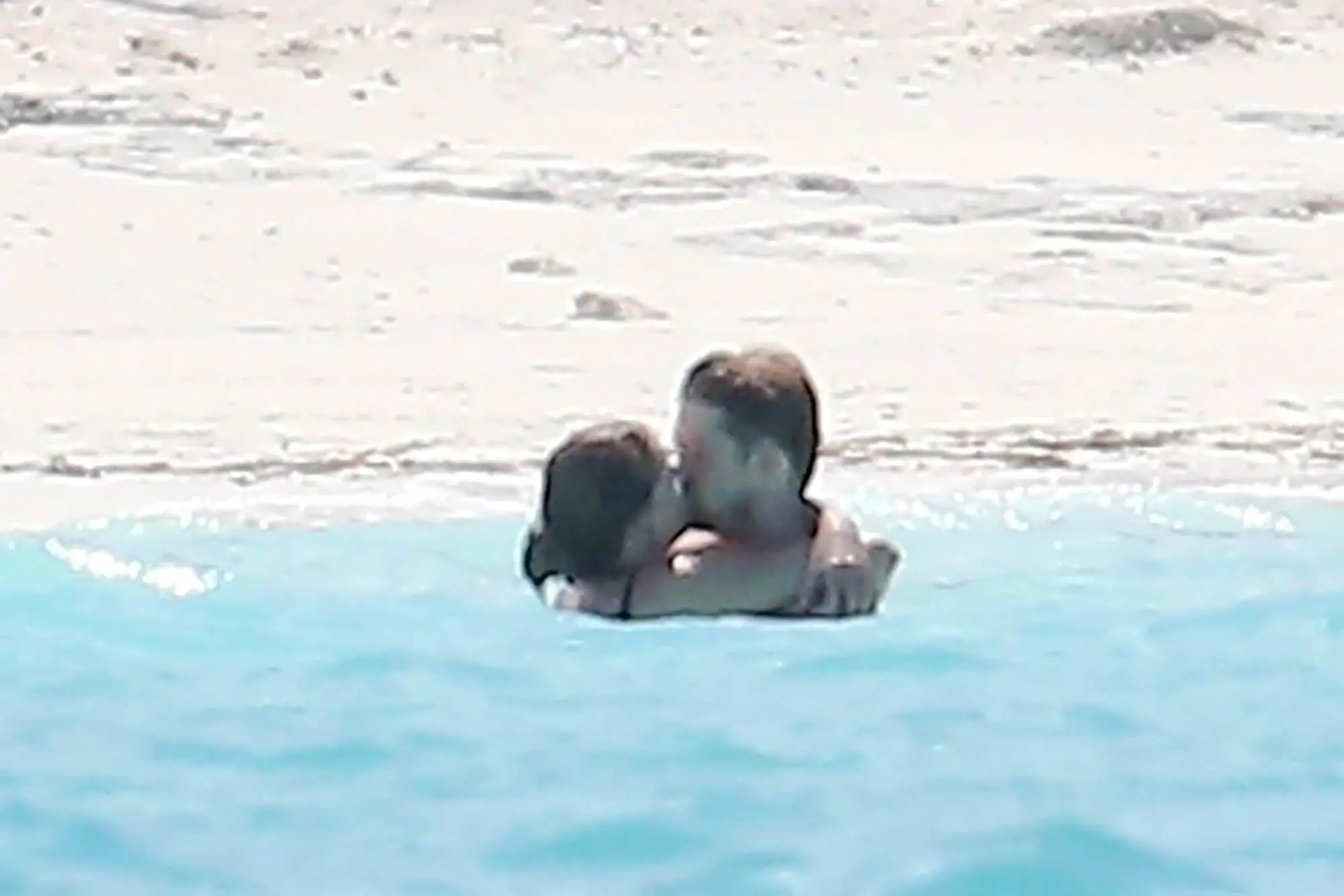 The Most Dysfunctional Photos of Taylor Swift and Joe Alwyn&#8217;s Breakup